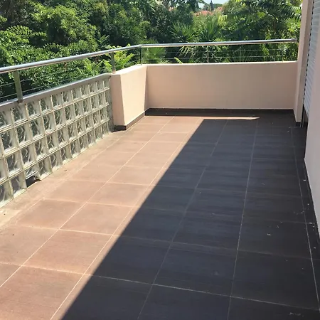 Mayanne Les Pins Juan-les-Pins